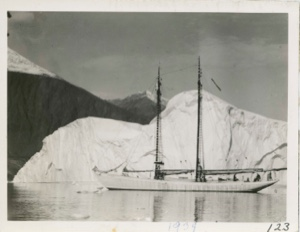 Image: Bowdoin and Iceberg